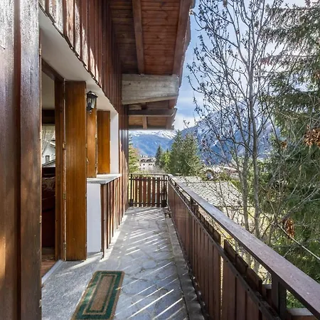 Apartment In Centro A Mont Blanc Courmayeur