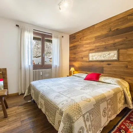 In Centro A Mont Blanc Courmayeur